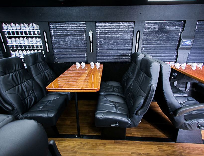 Best Wine Tour Company in Oregon - JMI Limousine