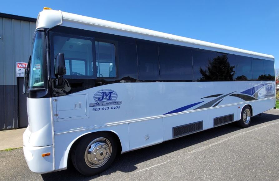 Charter Bus Company Portland Oregon - White Charter Bus Service JMI Limousine