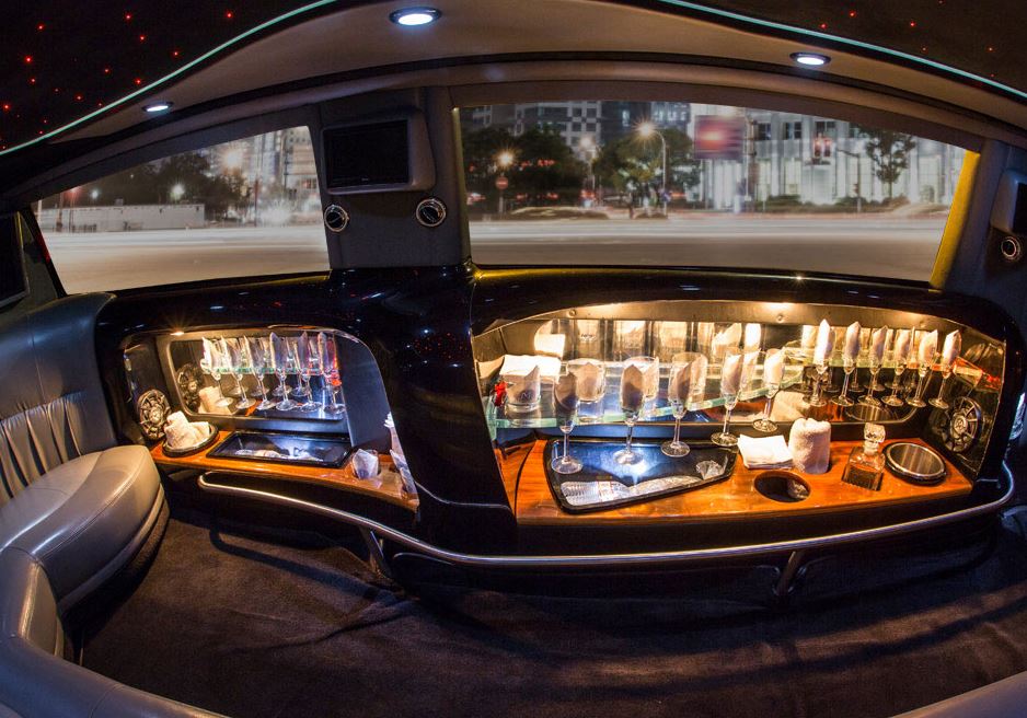 Ford SUV Limo Portland Oregon - JMI Limousine Service