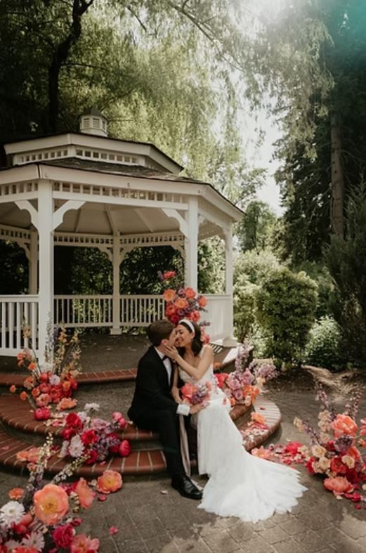 Garden Wedding Venue with Gazebo Near Portland - Abernethy Center